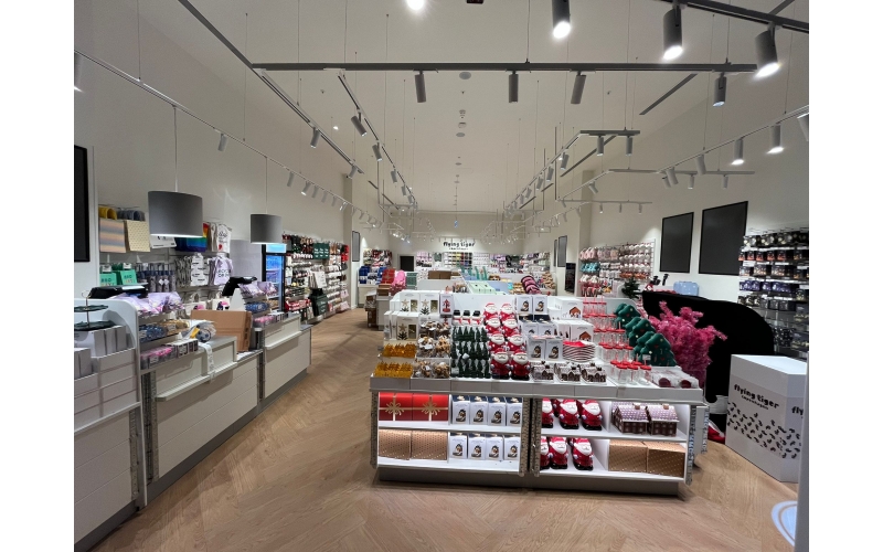 Senkron Dekor, alçıpan, boya, dekorasyon ve seramik inşaat hizmetlerinde uzmanlaşmış bir firmadır. Anahtar teslim projelerle iç mekan ve dış mekan dekorasyo